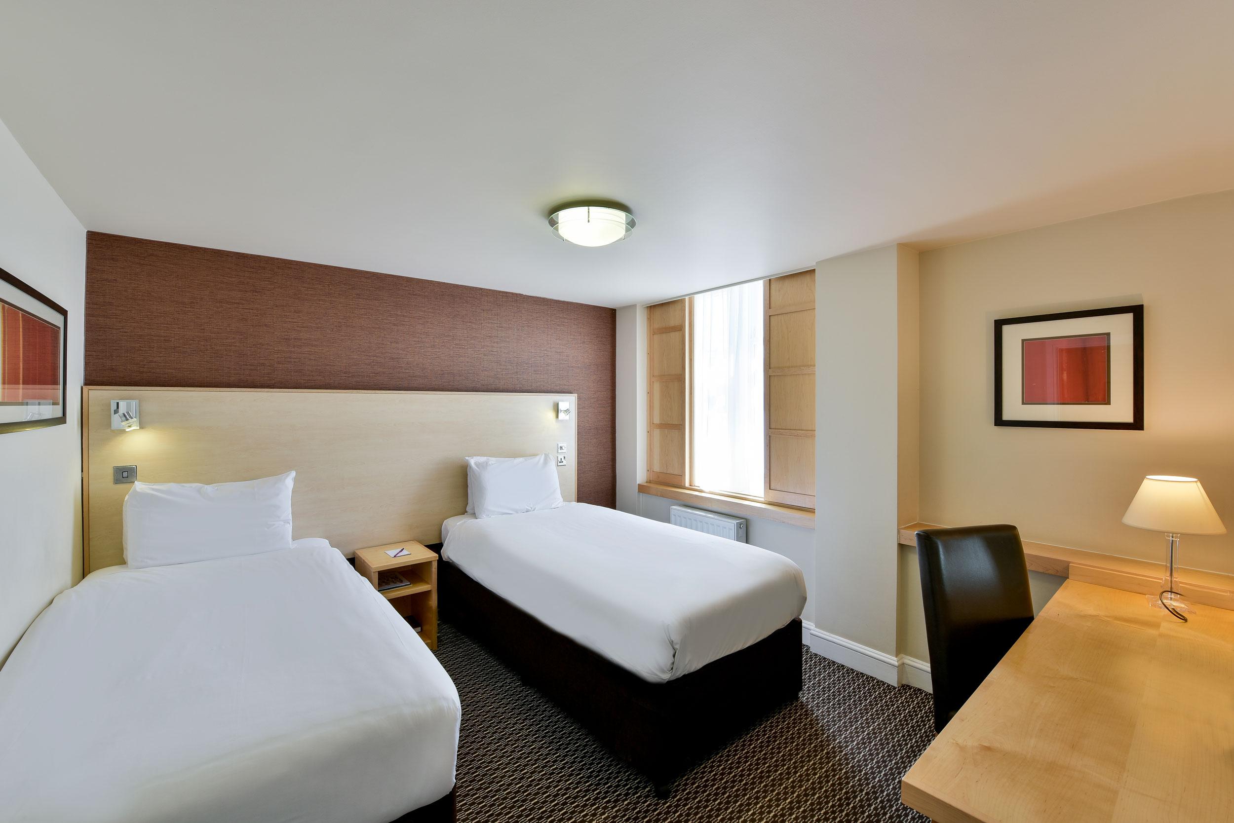 Strand Palace Londra Esterno foto A room at the hotel