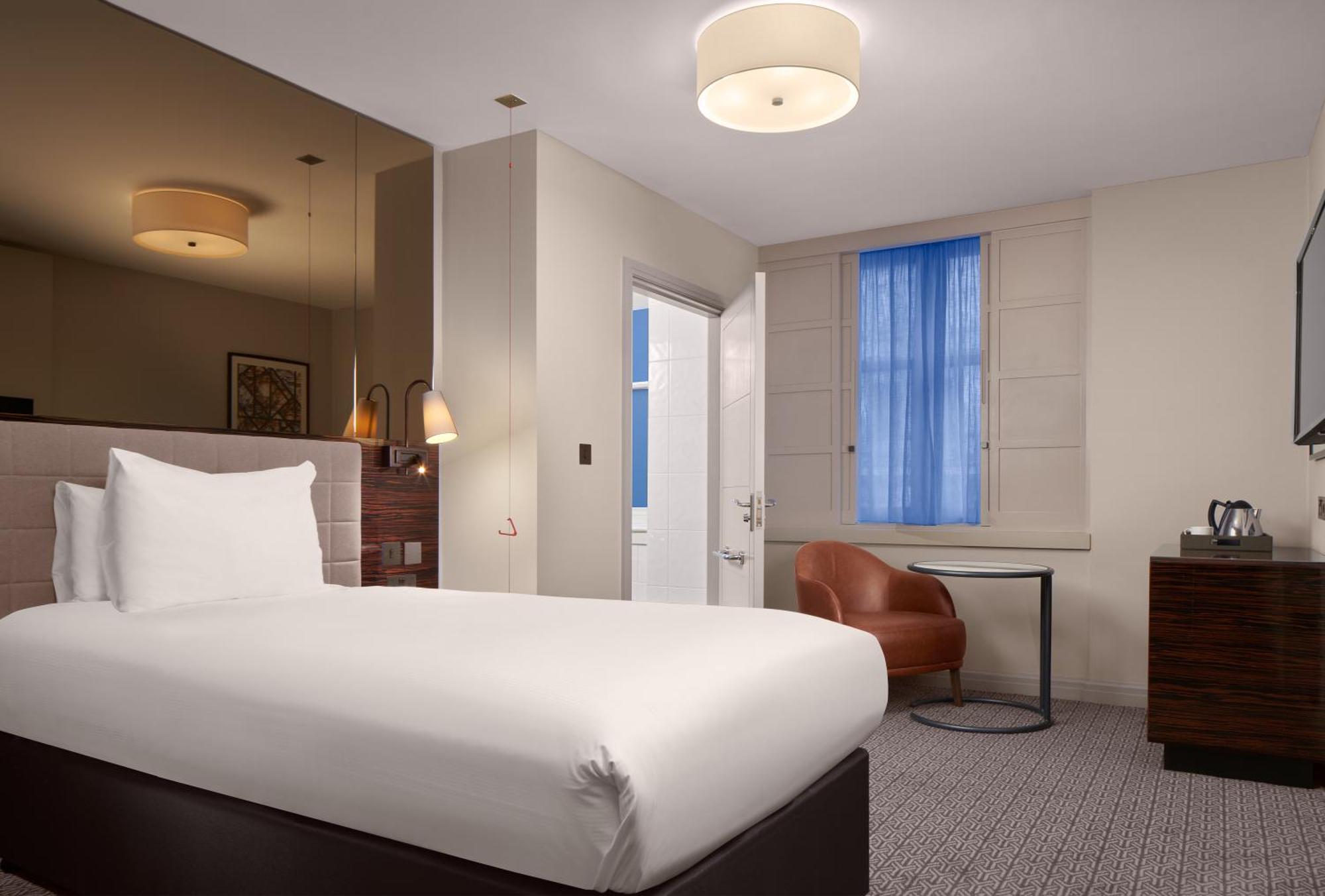 Strand Palace Londra Esterno foto A single room at the hotel