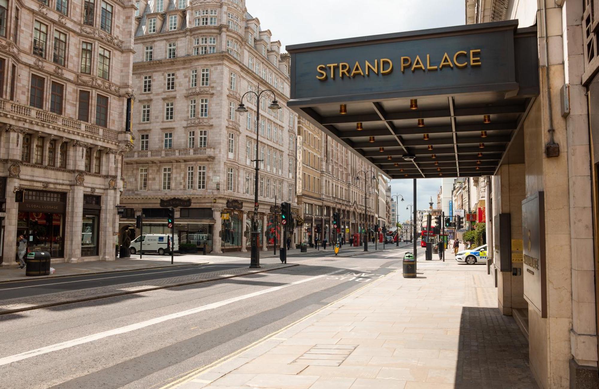 Strand Palace Londra Esterno foto Strand Palace