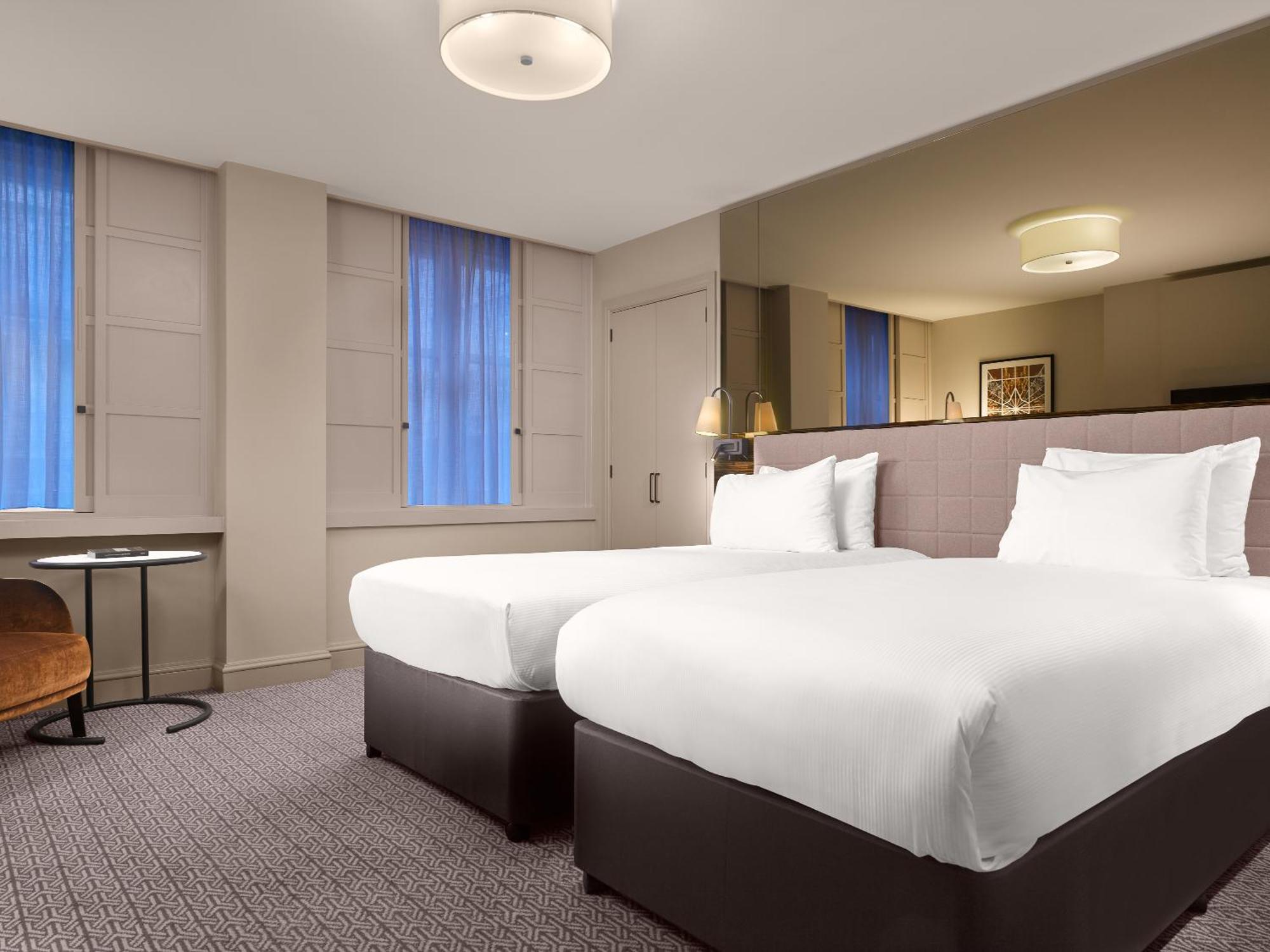 Strand Palace Londra Esterno foto A room at the hotel